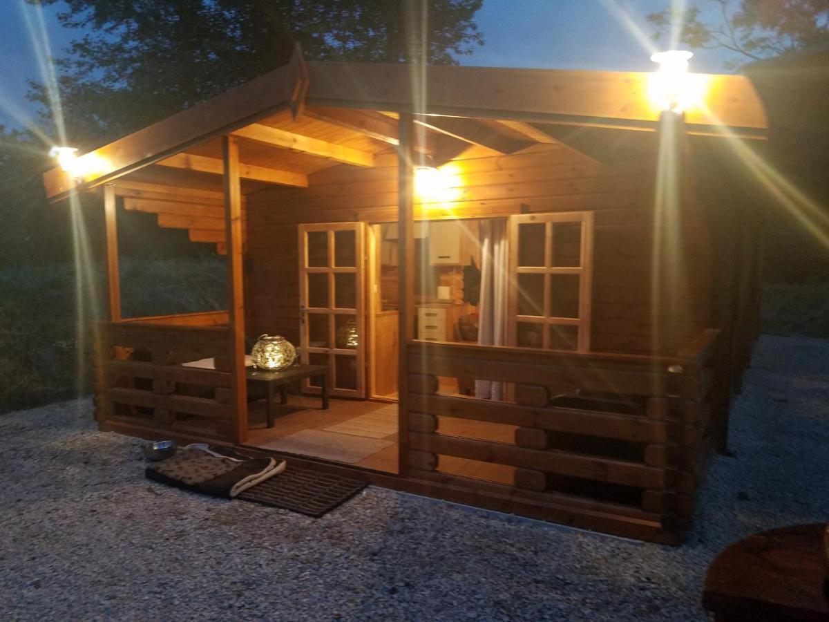 West Pool Cabin Lincoln Exterior foto
